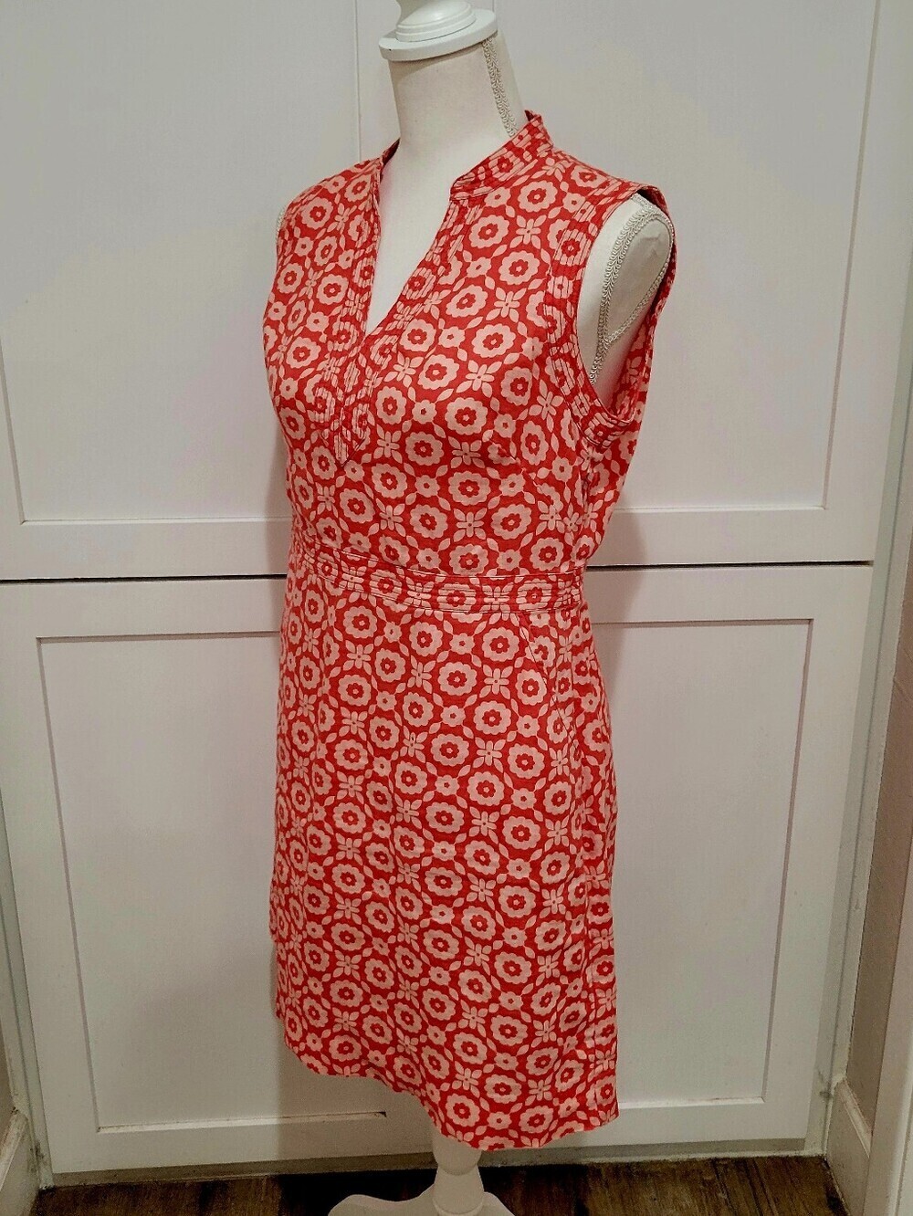 Boden 100% Linen Orange & Cream Sleeveless Floral Mini Dress | Size 6P - Picture 2 of 10